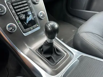 Volvo V70 - Thumbnail 18