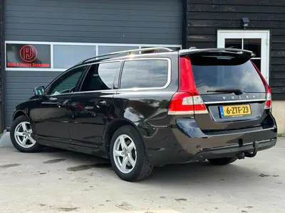 Volvo V70 - Thumbnail 4