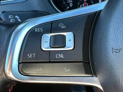 Volkswagen Polo - Thumbnail 18