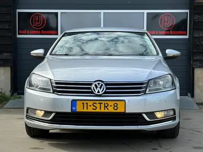 Volkswagen Passat - Thumbnail 8