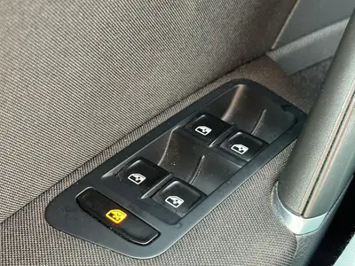 Volkswagen Golf - Thumbnail 16