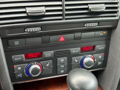 Audi A6 - Thumbnail 28