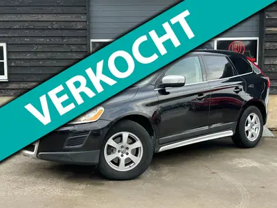 Volvo XC60 - Thumbnail 2