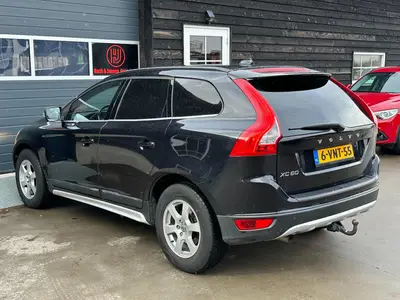 Volvo XC60 - Thumbnail 29