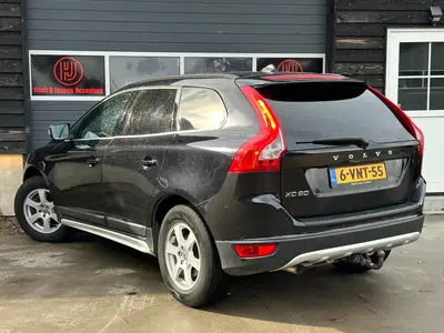 Volvo XC60 - Thumbnail 5