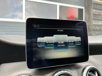 Mercedes-Benz GLA - Thumbnail 18