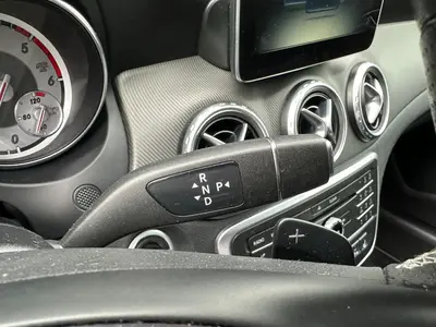 Mercedes-Benz GLA - Thumbnail 24