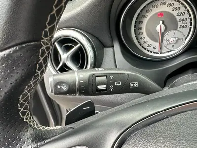 Mercedes-Benz GLA - Thumbnail 25