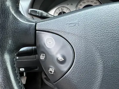 Mercedes-Benz E-Klasse - Thumbnail 21