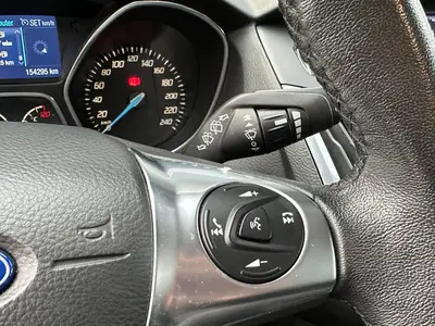 Ford Focus - Thumbnail 20