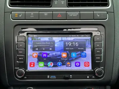 Volkswagen Polo - Thumbnail 18