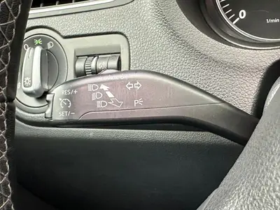 Volkswagen Polo - Thumbnail 21