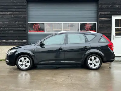 Kia cee'd - Thumbnail 8