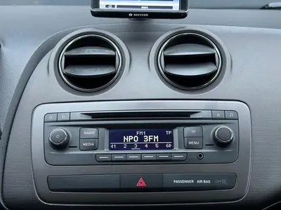 SEAT Ibiza - Thumbnail 17