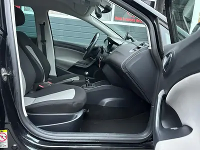 SEAT Ibiza - Thumbnail 10