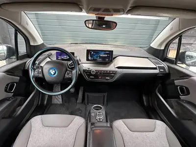 BMW i3 - Thumbnail 12