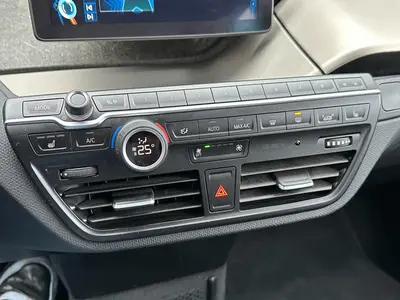 BMW i3 - Thumbnail 20