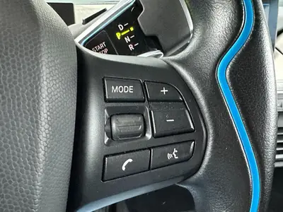 BMW i3 - Thumbnail 22