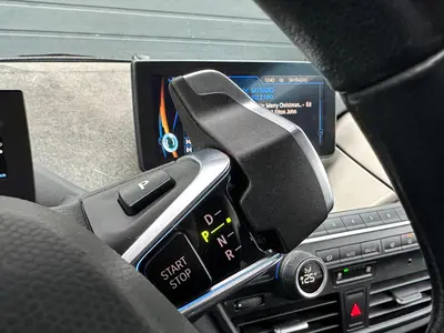 BMW i3 - Thumbnail 24