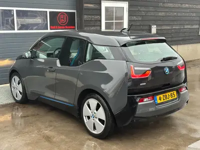 BMW i3 - Thumbnail 31