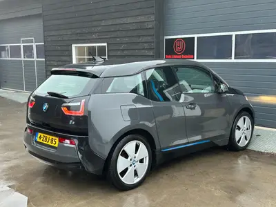 BMW i3 - Thumbnail 33