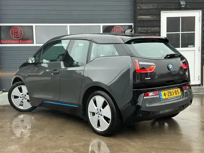 BMW i3 - Thumbnail 5