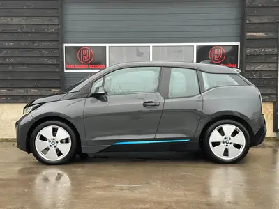 BMW i3 - Thumbnail 8