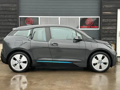 BMW i3 - Thumbnail 9