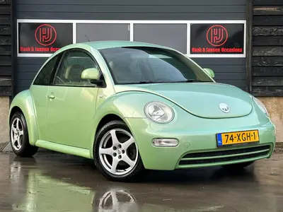 Volkswagen New Beetle - Thumbnail 3