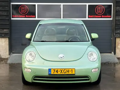 Volkswagen New Beetle - Thumbnail 6