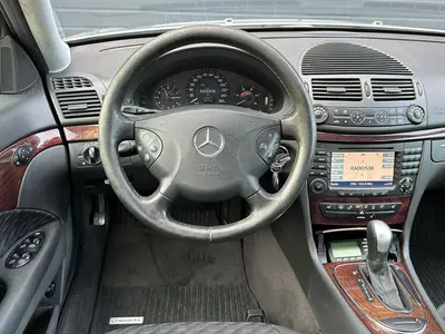 Mercedes-Benz E-Klasse - Thumbnail 15