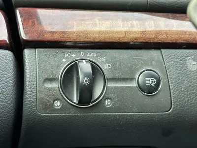 Mercedes-Benz E-Klasse - Thumbnail 24