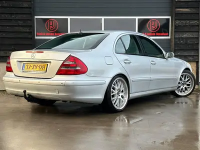 Mercedes-Benz E-Klasse - Thumbnail 4