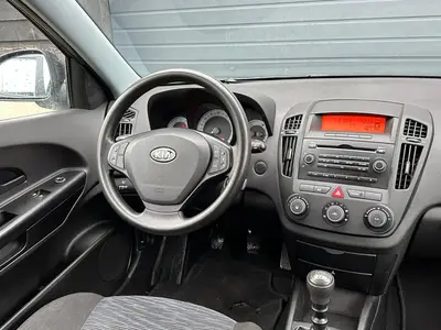 Kia cee'd - Thumbnail 14