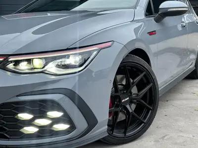 Volkswagen Golf - Thumbnail 11