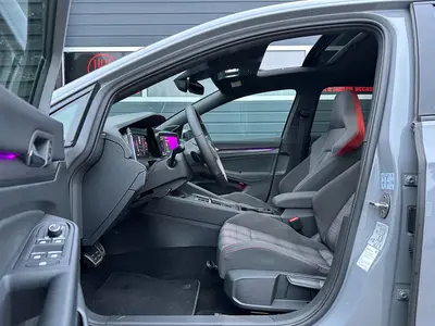 Volkswagen Golf - Thumbnail 13