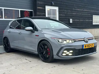 Volkswagen Golf - Thumbnail 35