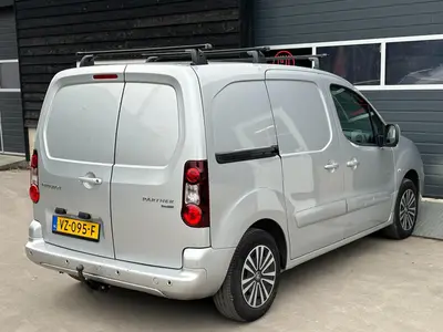 Peugeot Partner - Thumbnail 25