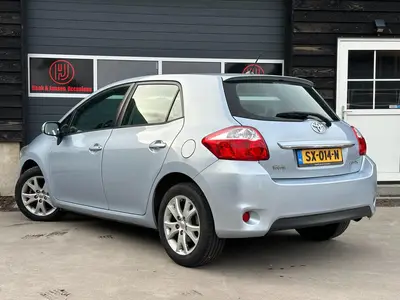 Toyota Auris - Thumbnail 4