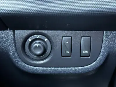 Dacia Sandero - Thumbnail 25