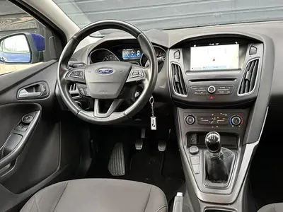 Ford FOCUS Wagon - Thumbnail 14