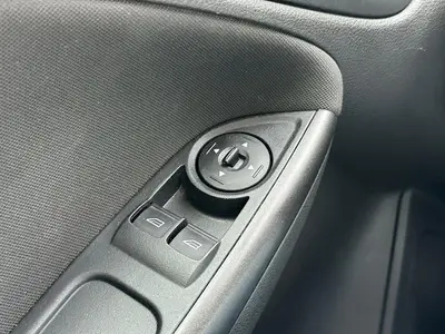 Ford FOCUS Wagon - Thumbnail 16