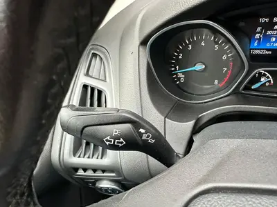 Ford FOCUS Wagon - Thumbnail 21