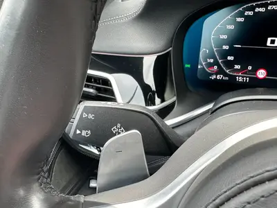 BMW 7 Serie - Thumbnail 33