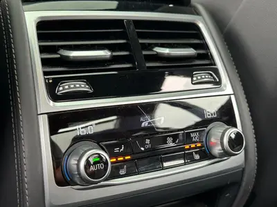 BMW 7 Serie - Thumbnail 41