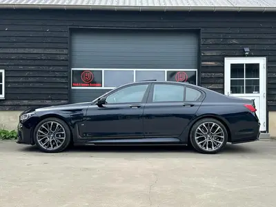 BMW 7 Serie - Thumbnail 9