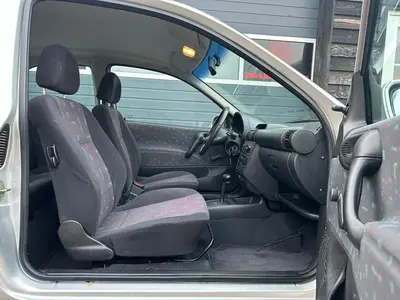 Opel Corsa - Thumbnail 11