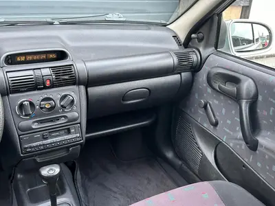 Opel Corsa - Thumbnail 13