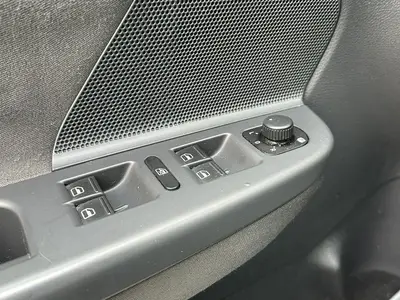 Volkswagen Golf - Thumbnail 15