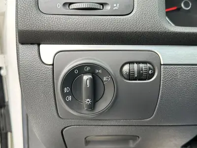 Volkswagen Golf - Thumbnail 16